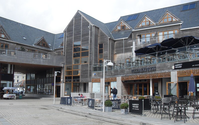 Hafen-Ensemble mit Marine-Museum Falmouth