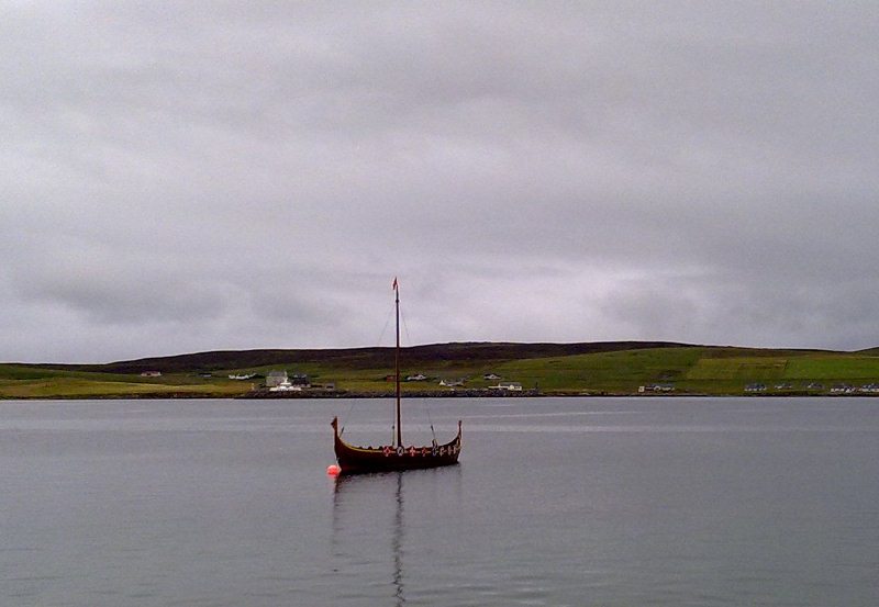 leeres Wikinger-Boot in Lerwick