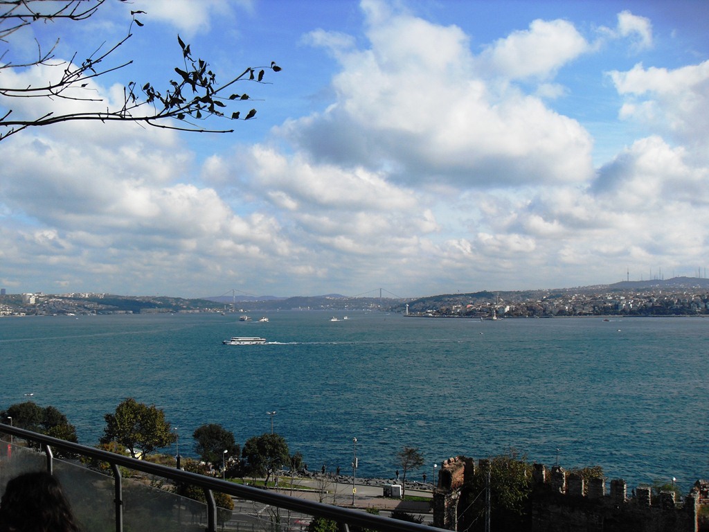 Blick über den Bosporus von der Serailspitze