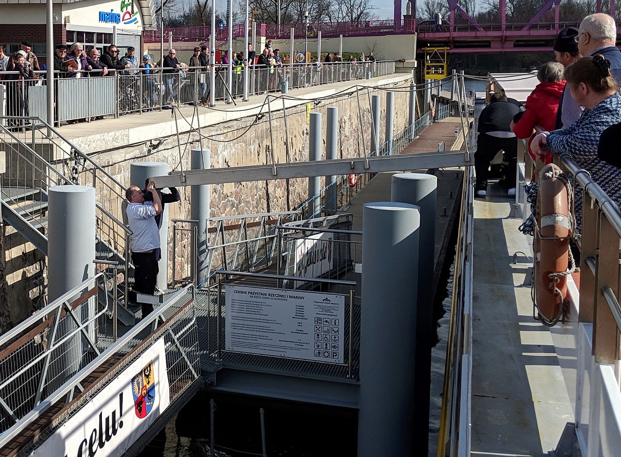 Idiotische Steganlage in der Marina Glogau